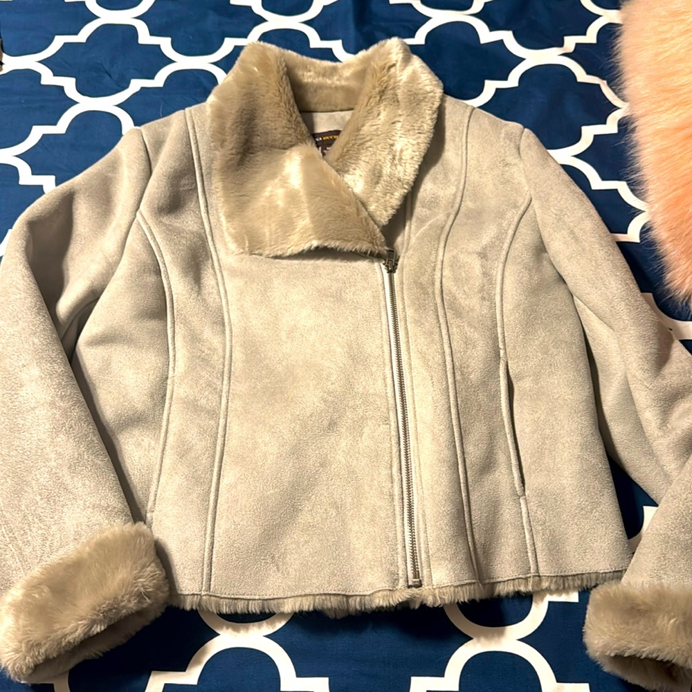 Dana Buchman Grey Faux Fur Trim Jacket